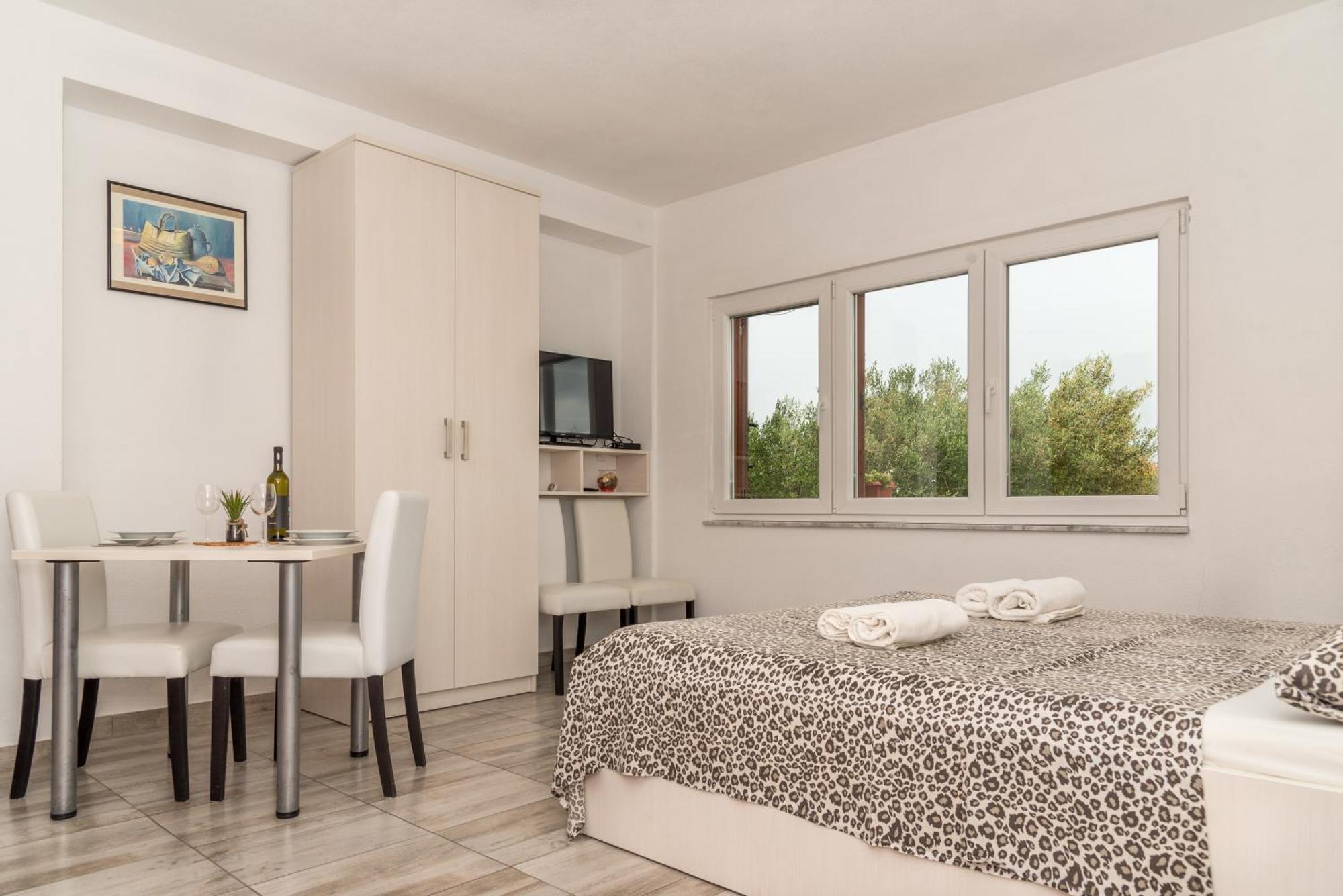 Studio Apartment نين المظهر الخارجي الصورة